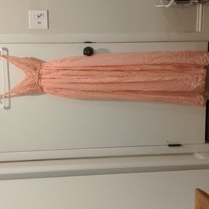Maxi Backless Lace Dress